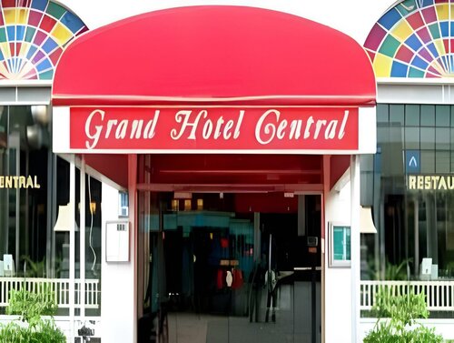 Гостиница Grand Hotel Central в Роттердаме