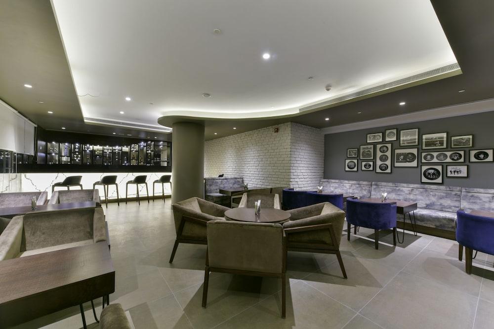 Фото Lemon Tree Hotel Jammu