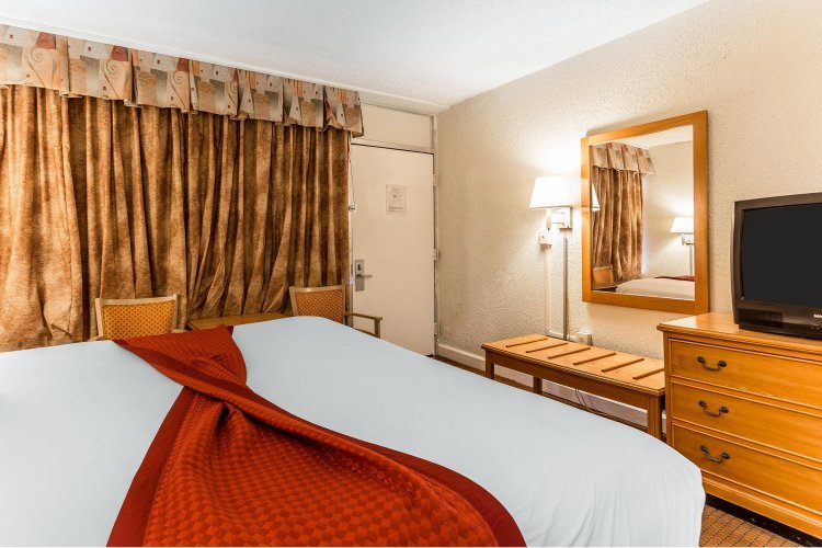 Фото Atlantic Paradise Inn and Suites