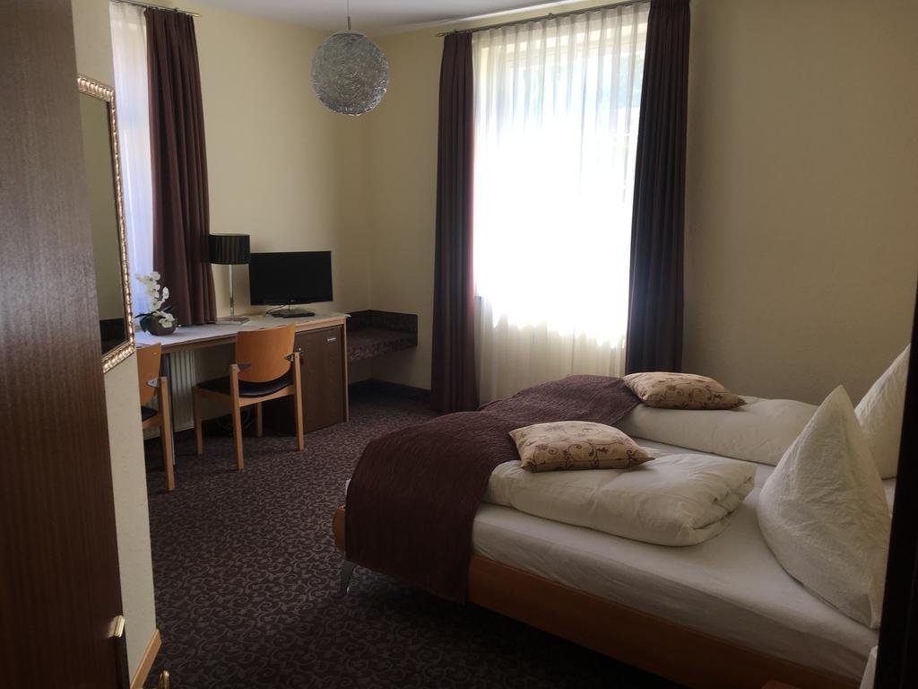 Фото отеля 2