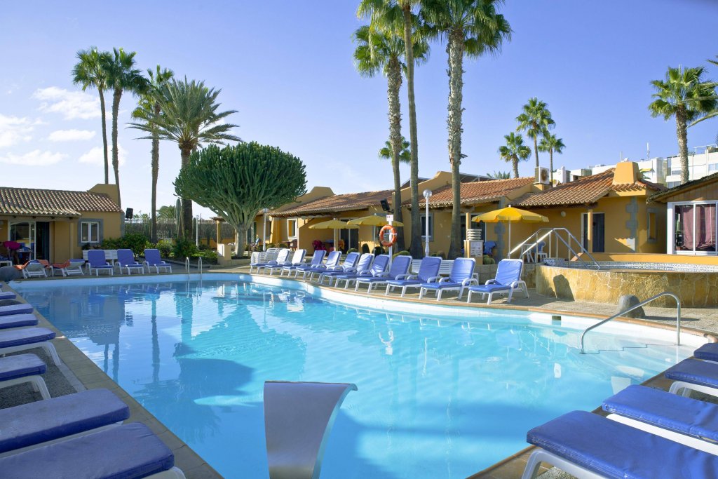 Фото Bungalows Los Almendros - Gay Exclusive