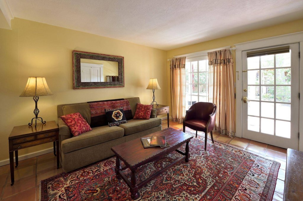 Фото Casa Culinaria The Gourmet Inn