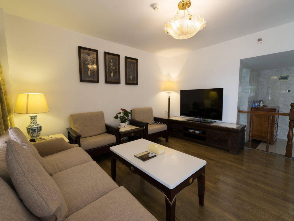 Фото Zhuhai Special Economic Zone Hotel