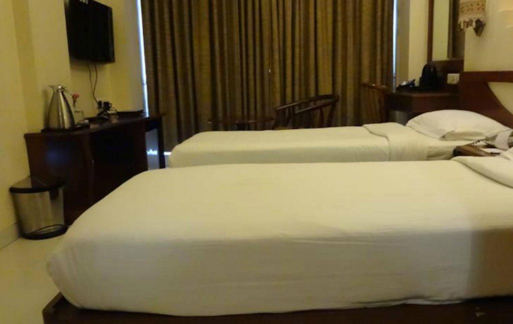 Фото Hotel Shubhangan