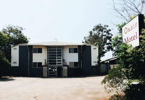 Гостиница Childers Oasis Motel