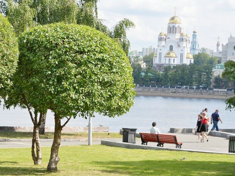 Square Drama theater square, Yekaterinburg, photo