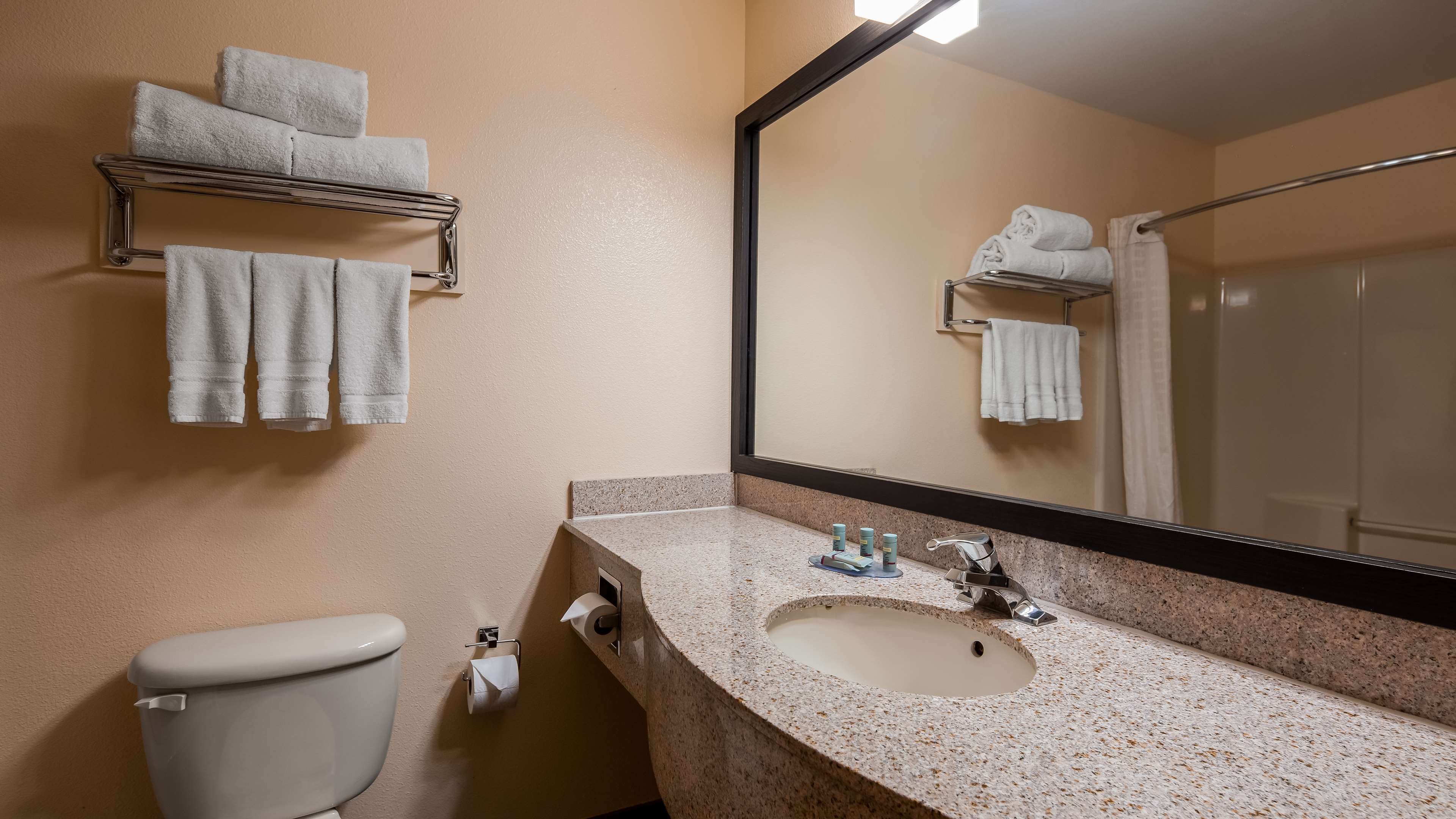 Фото Best Western Laramie Inn & Suites