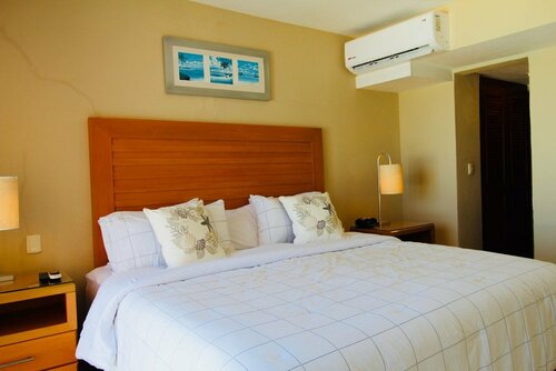 Гостиница Resort Kinich 33 - 1 Br Villa в Канкуне