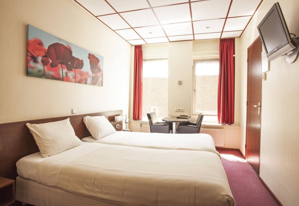 Фото Strandhotel Scheveningen