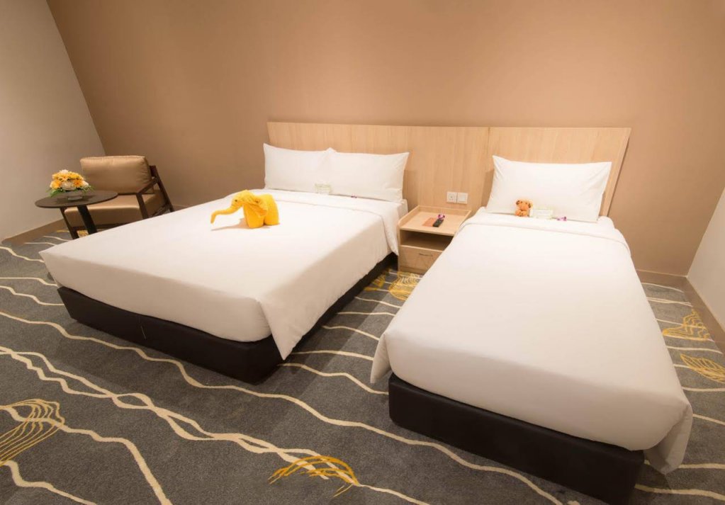 Фото Pacific Express Hotel Chinatown