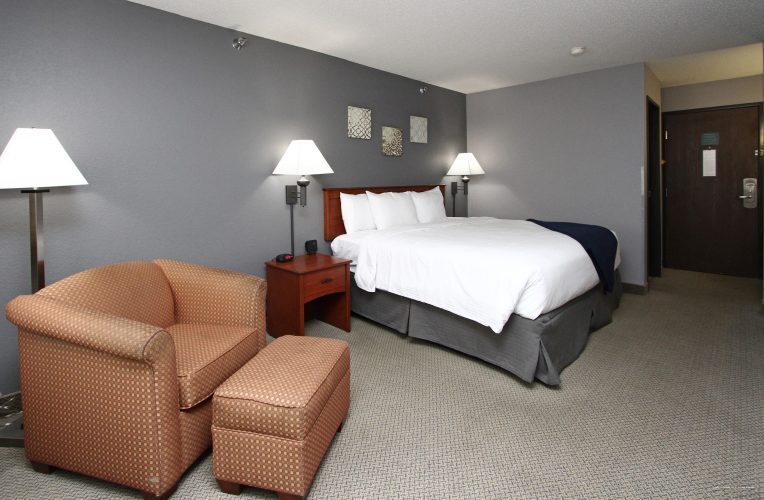 Фото New Victorian Inn and Suites