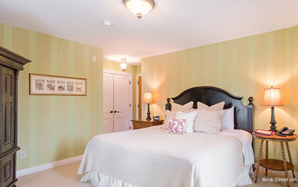 Фото Brick Street Inn