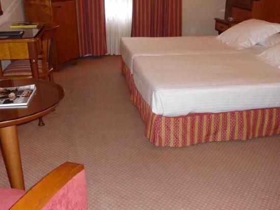 Фото Hotel Sercotel Ciudad de Oviedo