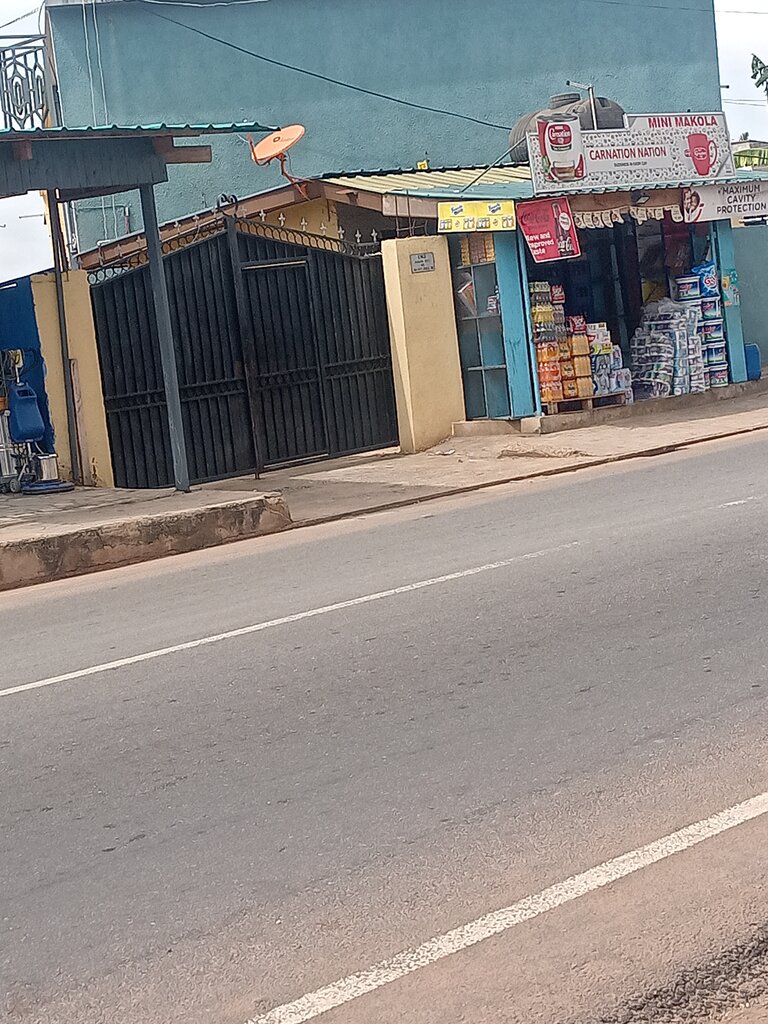 Supermarket Mini makola, Accra, photo