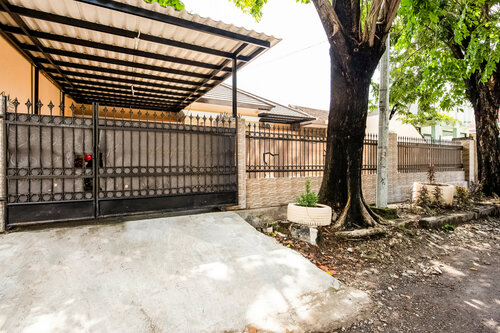Гостиница Oyo 3398 Griya Rm 19 Syariah в Сурабае