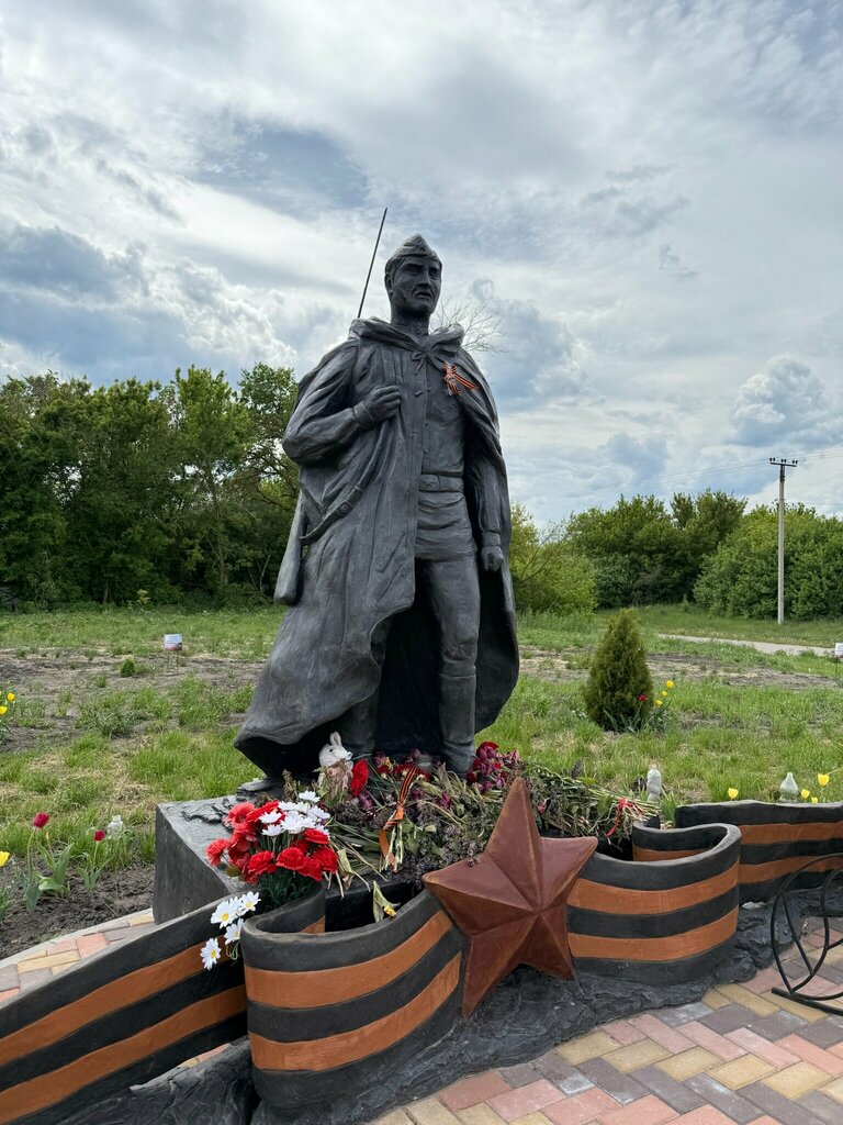 نصب تذكاري للحرب، مقبرة جماعية Воинам, павшим в годы Великой Отечественной войны ، مقاطعة تامبوف، صورة
