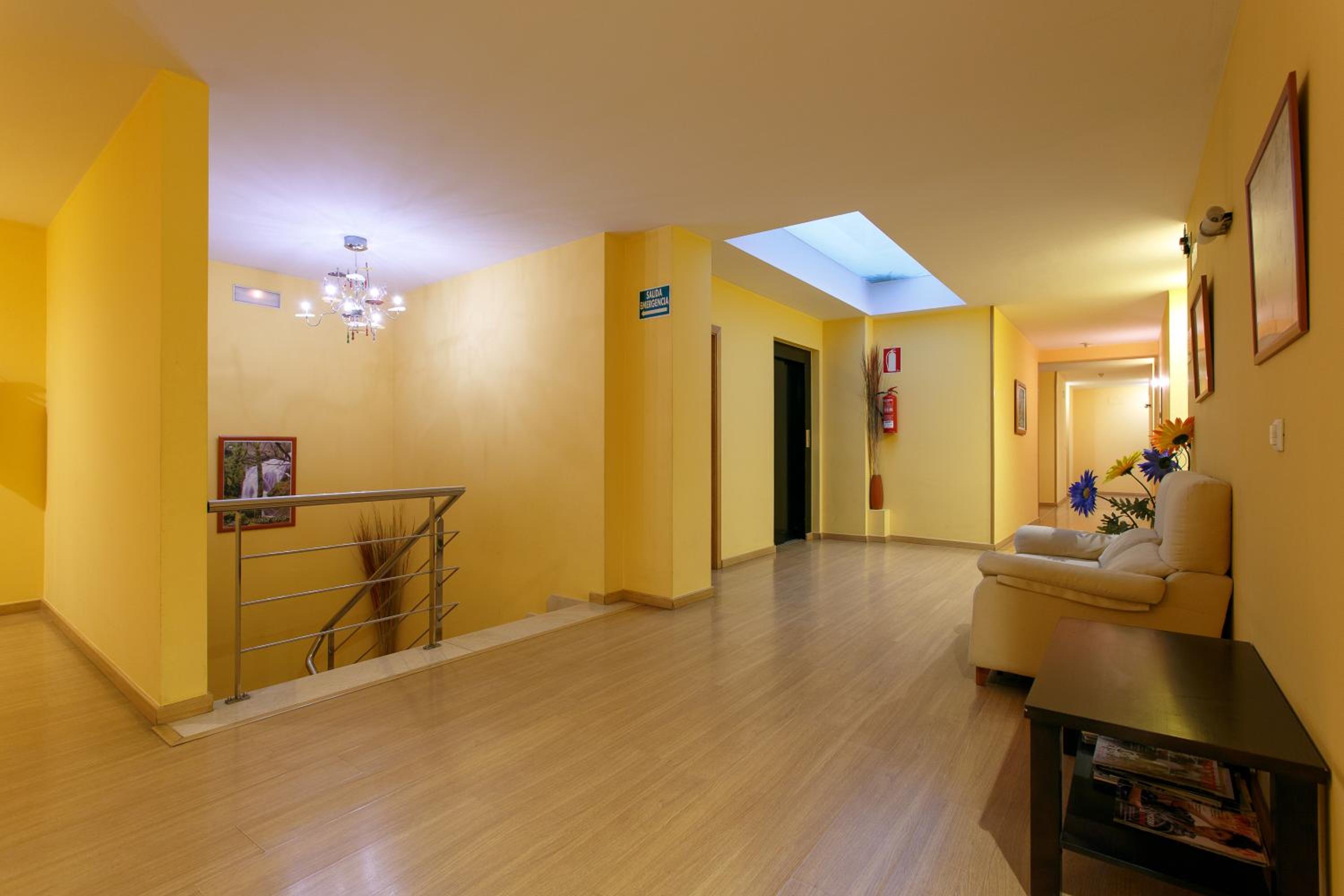 Фото Hotel Pontiñas