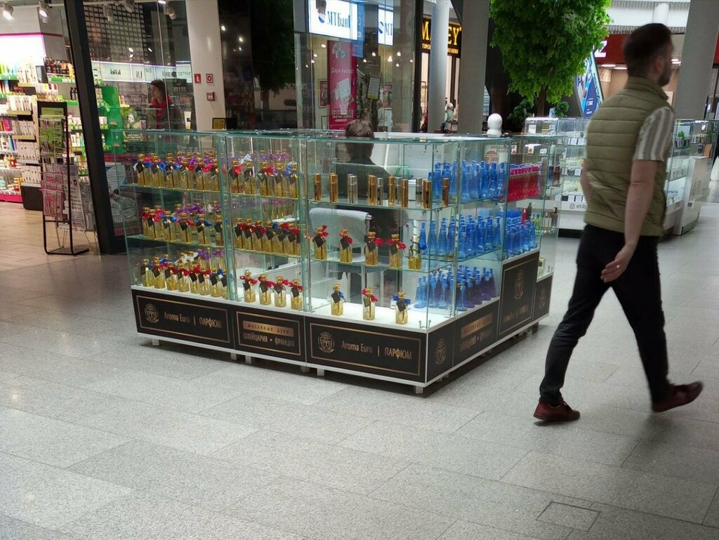 Perfume and cosmetics shop Aroma Euro, Grodno, photo