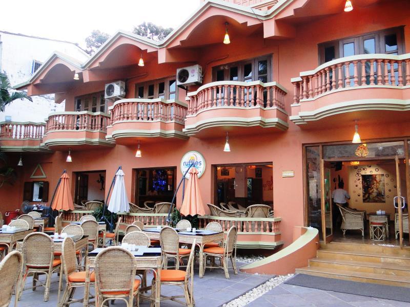 Фото Ruffles Beach Resort