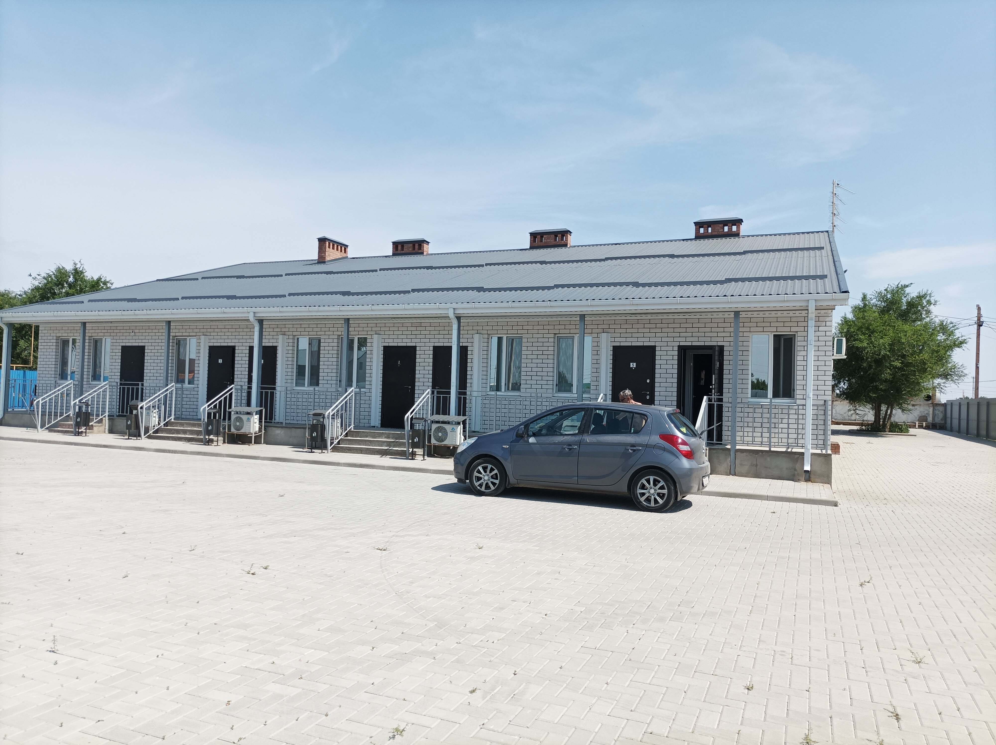 Фото отеля 1