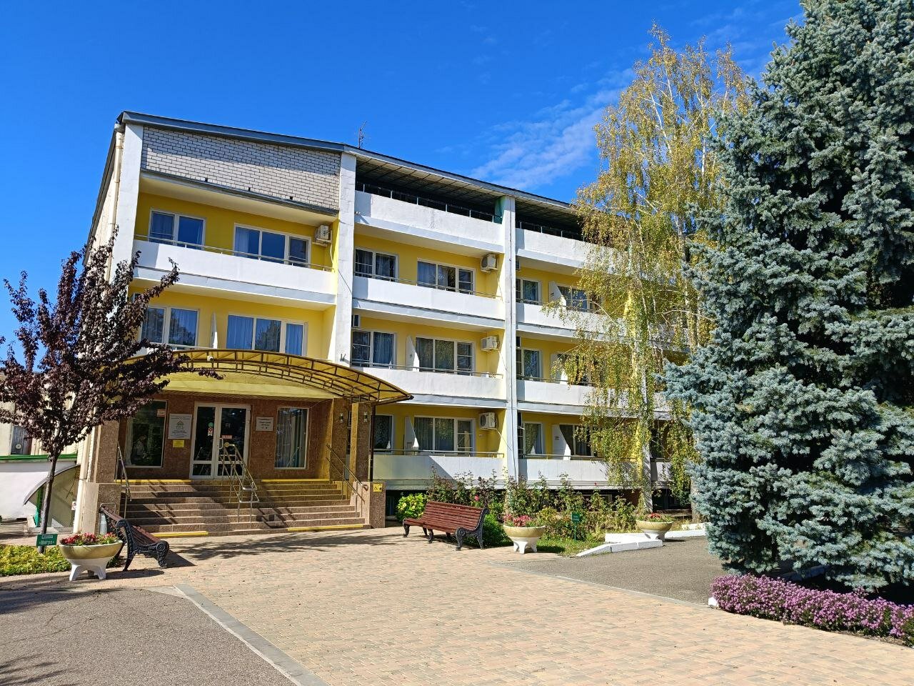 Фото отеля 3