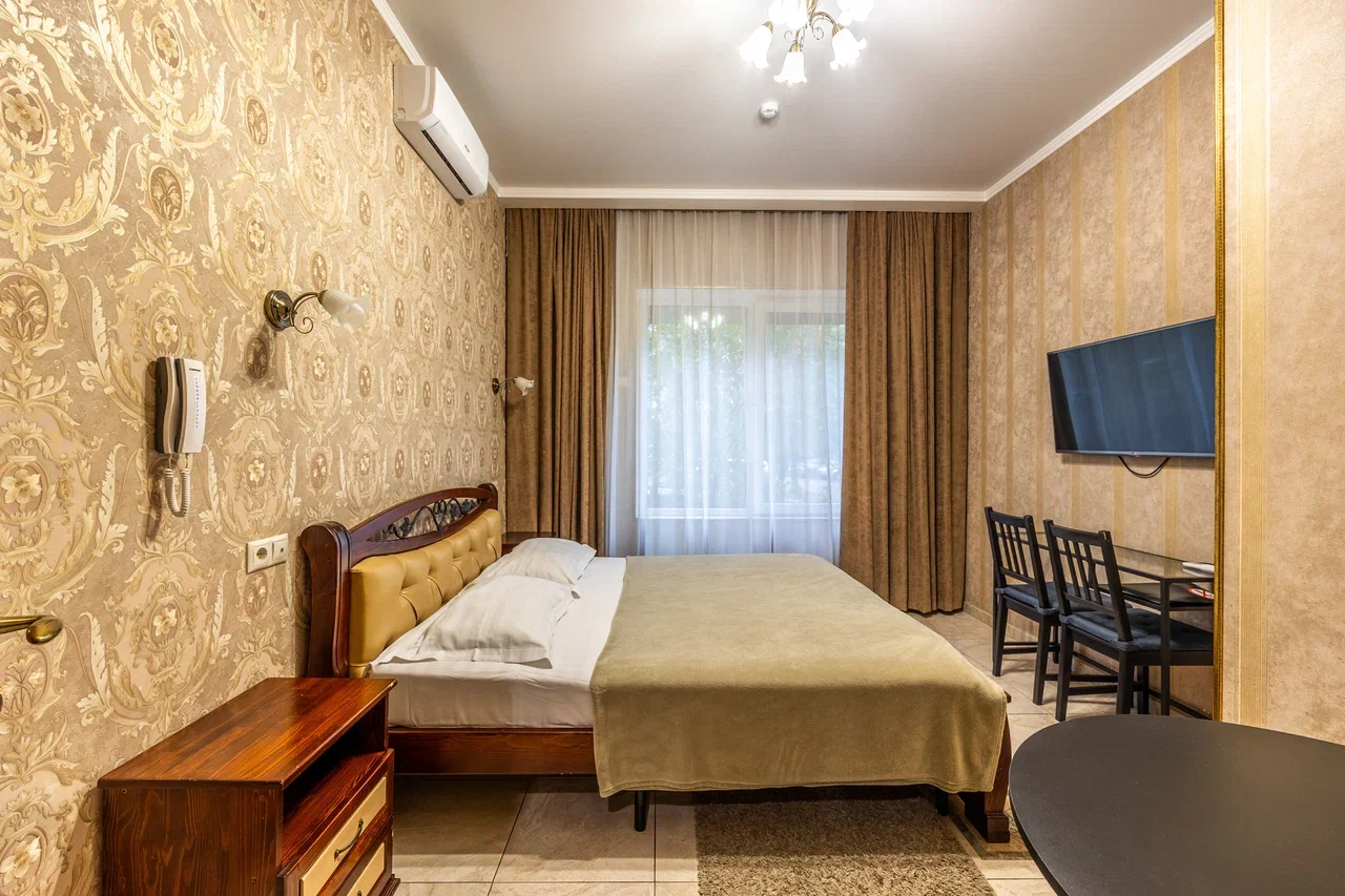 Фото отеля 2