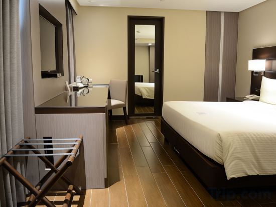 Фото Pearl Garden Hotel