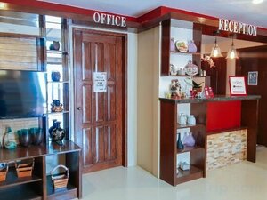 Гостиница RedDoorz @ Caimito Drive Dampas