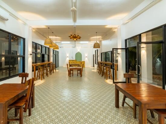 Фото Peaceful Hotel