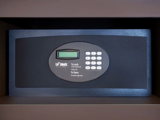 Фото Holiday Inn Express & Suites Queenstown, an Ihg Hotel