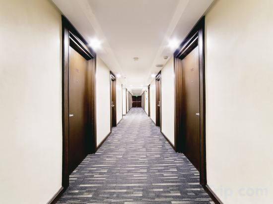 Фото The Charter House