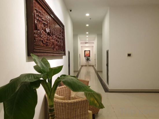 Фото Aristocrat Residence & Hotel