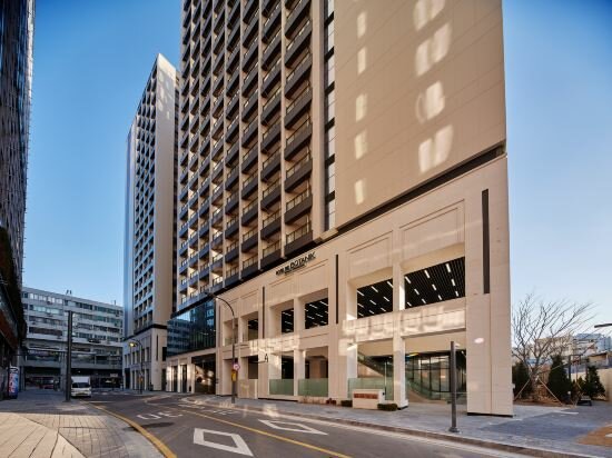 Фото Hotel The Botanik Sewoon Myeongdong