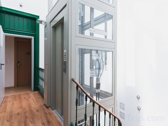 Фото Wot Lisbon Patio - Hostel