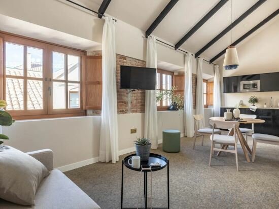 Apartments Líbere Málaga Teatro Romano, Malaga, photo