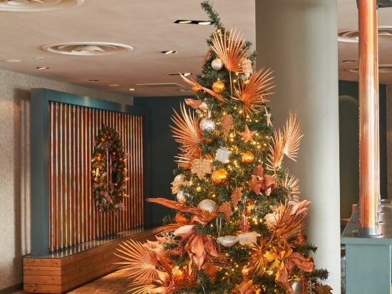 Фото The Tower Hotel