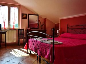 Yellow Room - B & b S. Elia (Sicily, Caltanissetta, Via Babbaurra), hotel