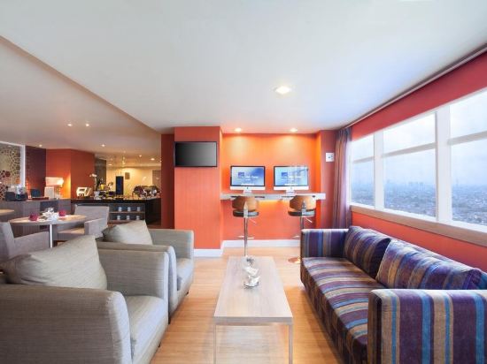 Фото Novotel Jakarta Gajah Mada