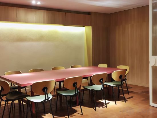 Фото Liberta Hub Blok M Jakarta