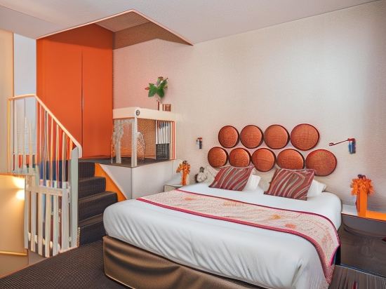 Фото Hôtel Le Petit Paris