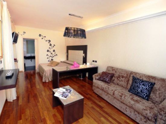 Фото Touring Hotel