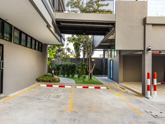 Фото Livotel Hotel Hua Mak Bangkok