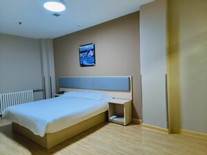 Гостиница Huayi Hotel