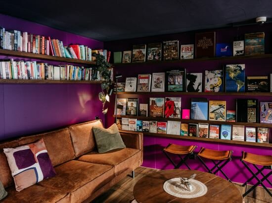 Фото Capsule Hotel - Lucerne Old Town