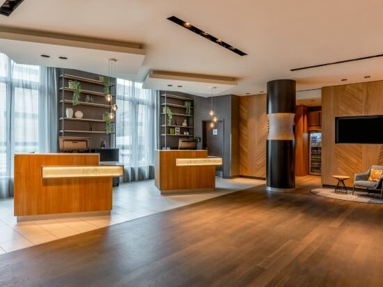 Фото Courtyard by Marriott Cologne