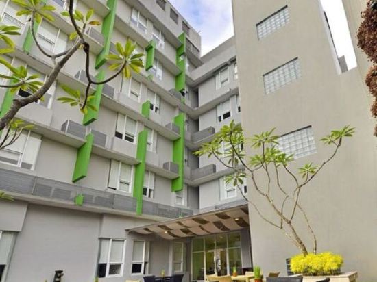 Фото отеля 2