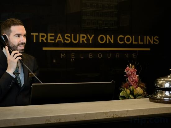 Фото Treasury on Collins