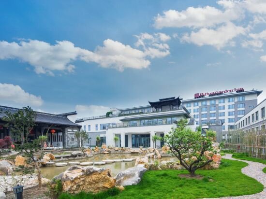 Фото Hilton Garden Inn Qidong