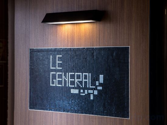 Фото Le General Hotel