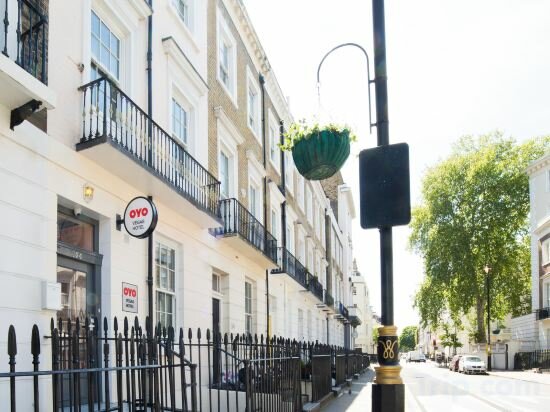 Фото Oyo Vegas Hotel